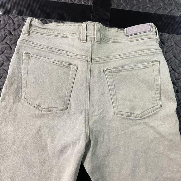 Gloria Vanderbilt Jeans Womens 12 Green Stretch Straight Leg Five Pocket Denim - Picture 10 of 10